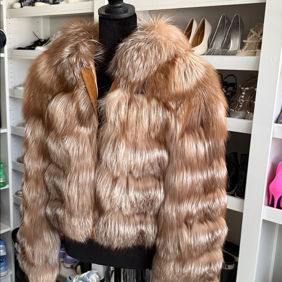 Bugatelli Women's Luxurious Tan Fox Jacket bNWT size small - Picture 6 of 7